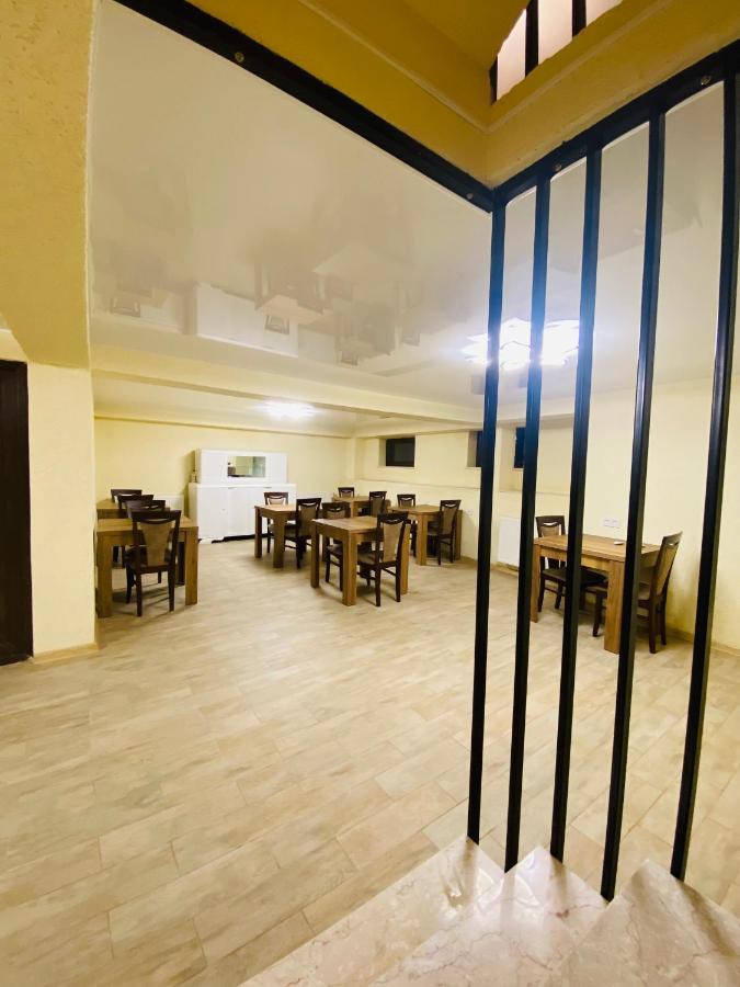 Hotel Sunrise Kutaisi Ngoại thất bức ảnh