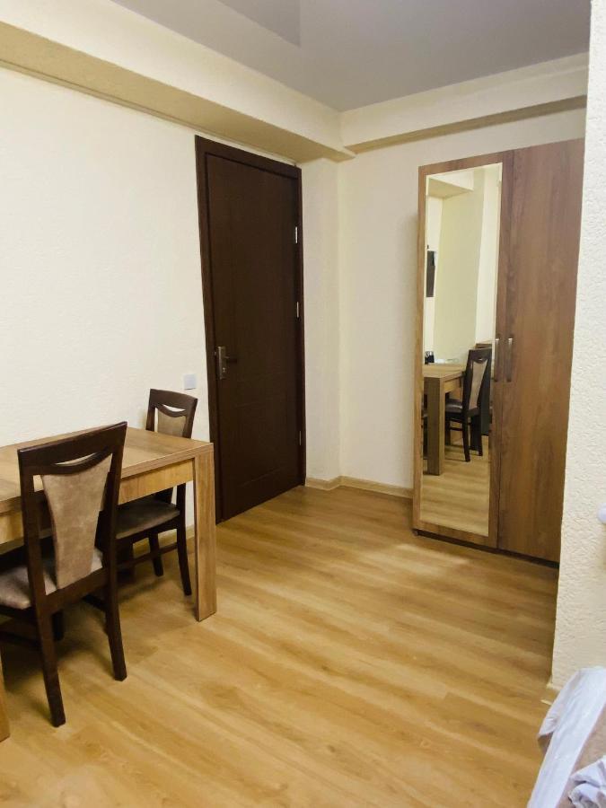 Hotel Sunrise Kutaisi Ngoại thất bức ảnh
