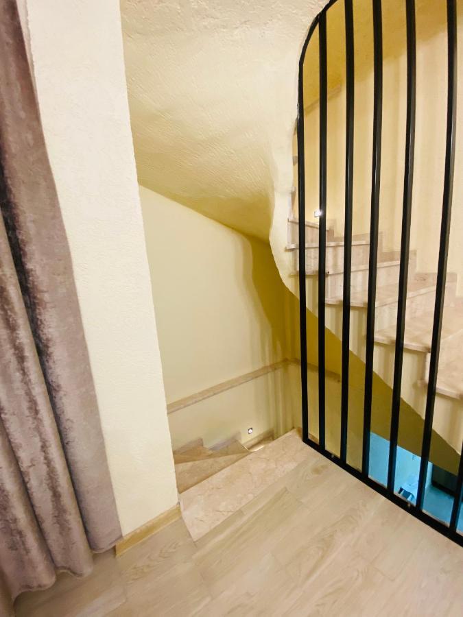 Hotel Sunrise Kutaisi Ngoại thất bức ảnh