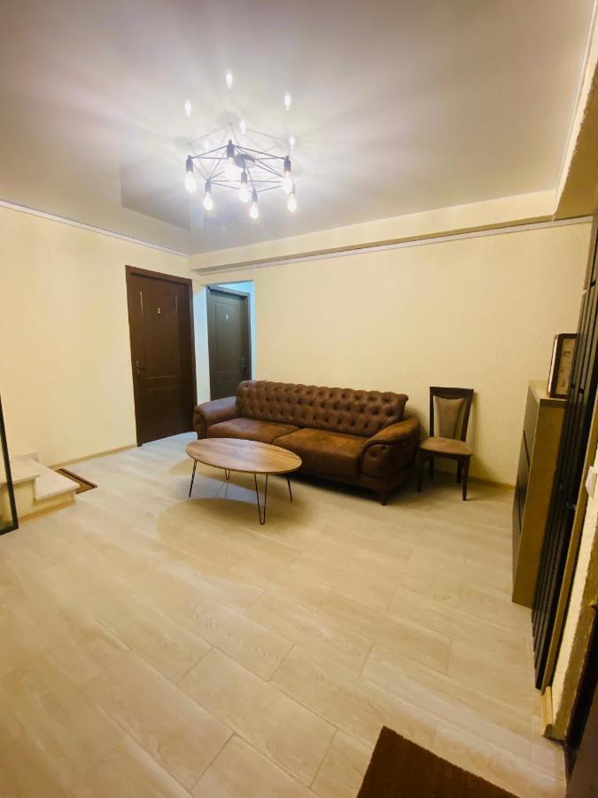 Hotel Sunrise Kutaisi Ngoại thất bức ảnh
