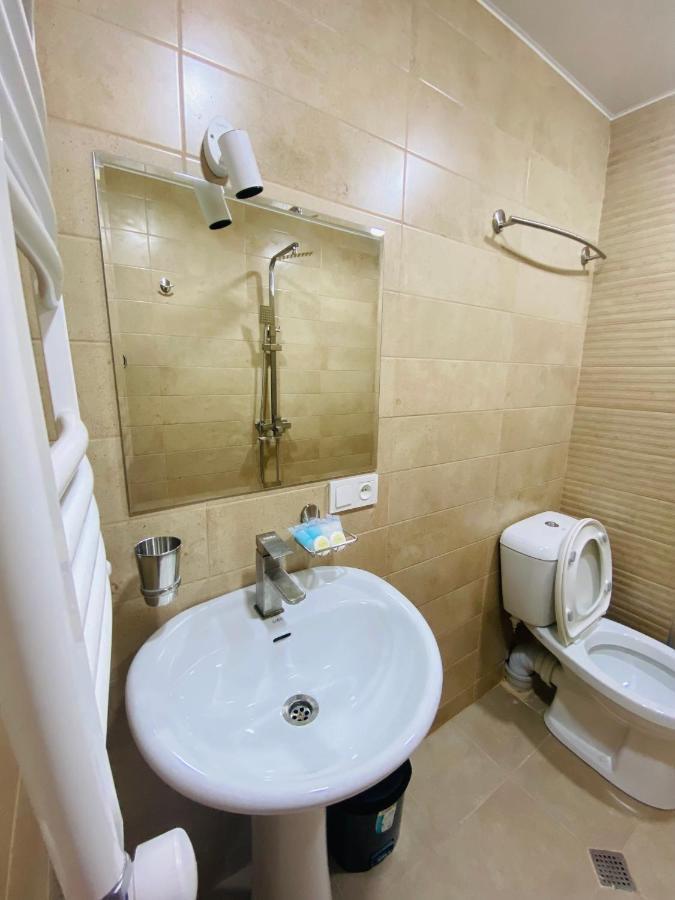 Hotel Sunrise Kutaisi Ngoại thất bức ảnh