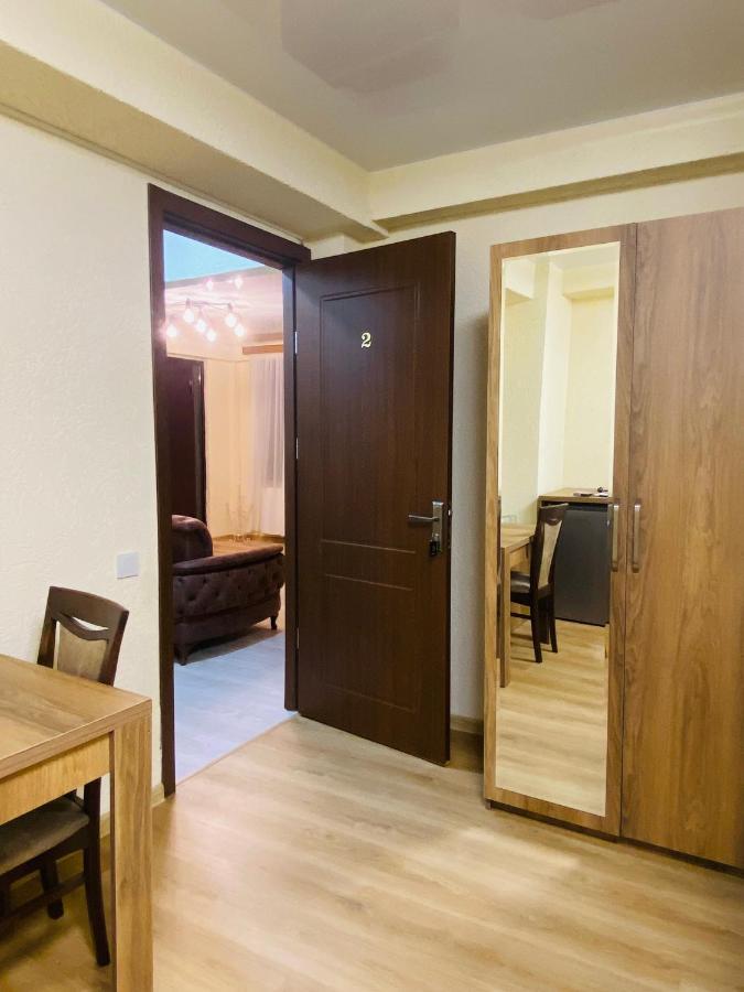 Hotel Sunrise Kutaisi Ngoại thất bức ảnh